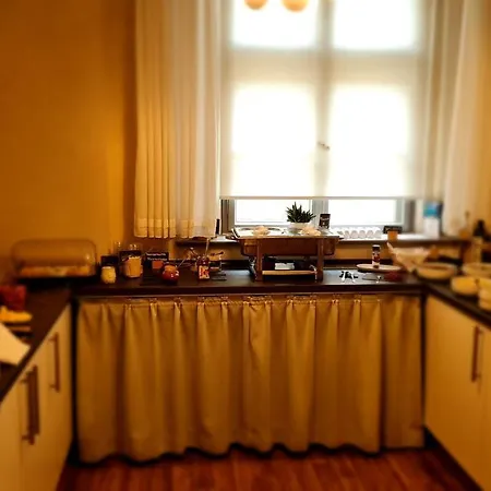 Cranach-herberge Centre Hotell 3*